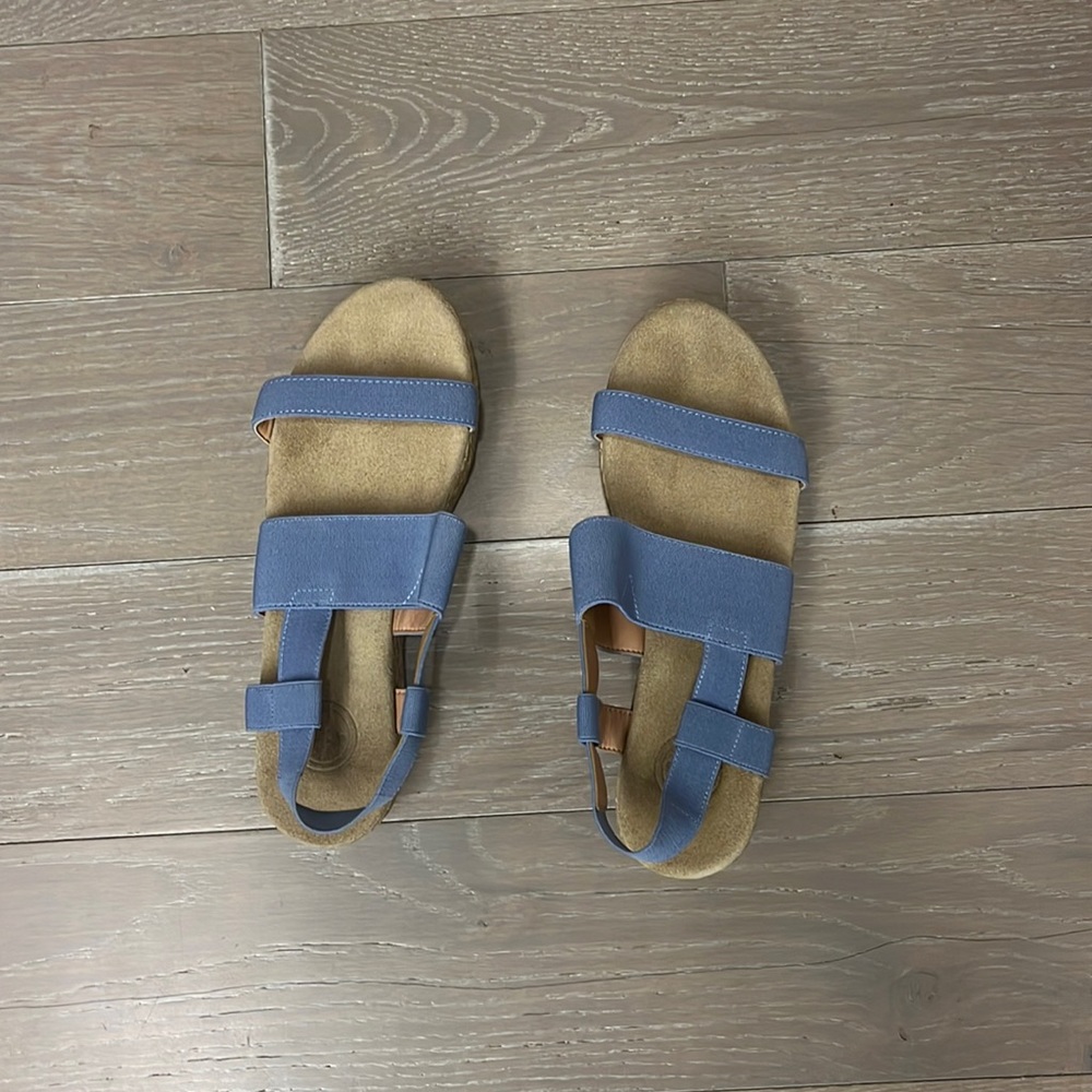 Platform shoe (1.5”)